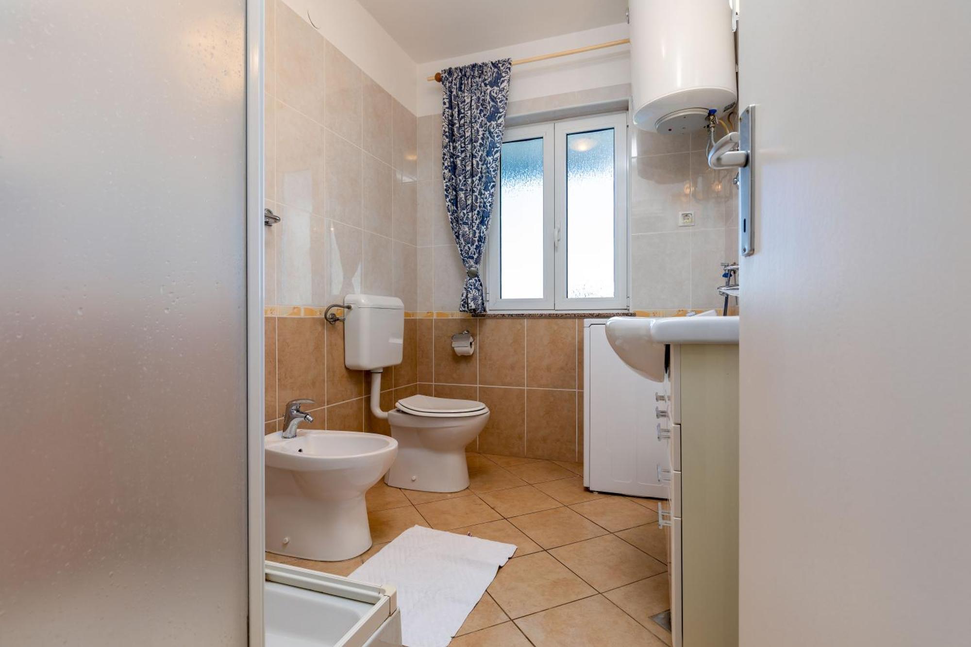 Lovely House Lindi In Porec Esterno foto
